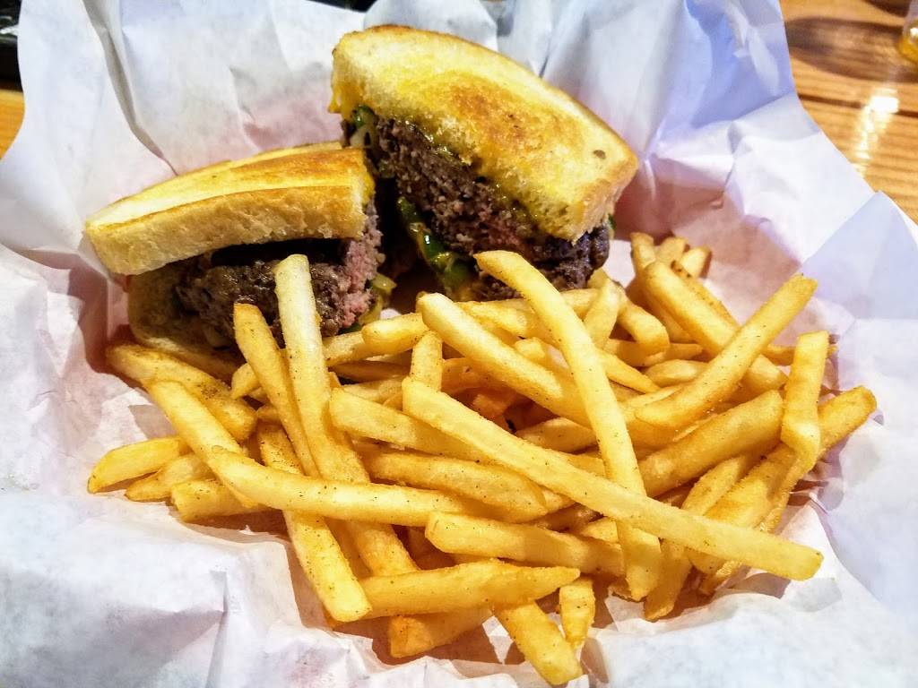 Dubina Brewing | restaurant | 17035 N 67th Ave #6, Glendale, AZ 85308, USA | 6234127770 OR +1 623-412-7770