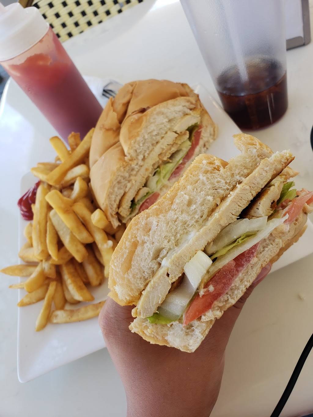 Las Delicias Colombianas | restaurant | 15000 Collins Ave, Miami Beach, FL 33154, USA | 3059471661 OR +1 305-947-1661