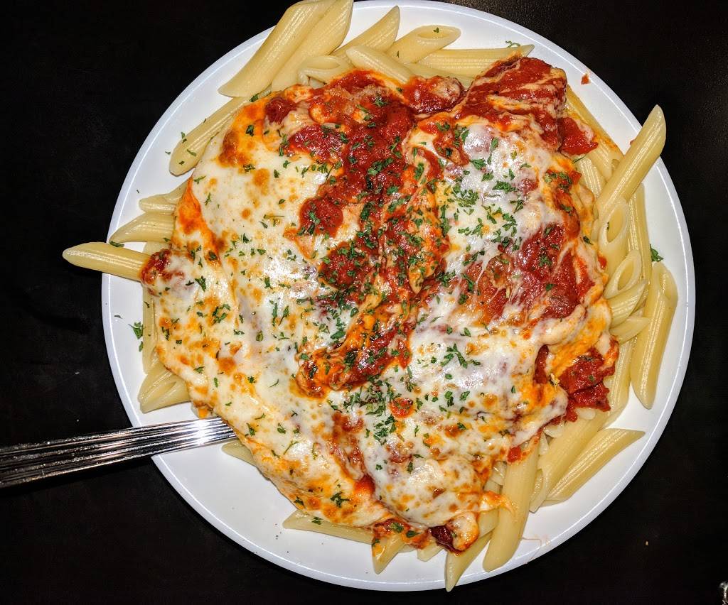 Mama Mias Pizza | restaurant | 18880 W Bluemound Rd, Brookfield, WI 53045, USA | 2627890277 OR +1 262-789-0277