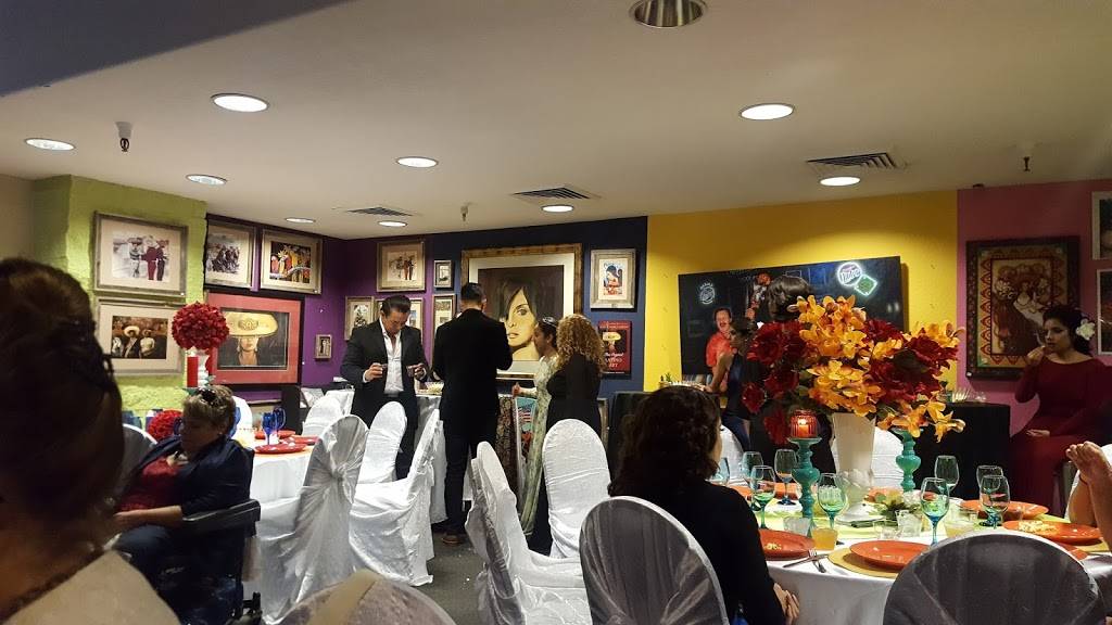 Steves Greenhouse Grill | restaurant | 139 E Adams St, Phoenix, AZ 85004, USA | 6022522742 OR +1 602-252-2742