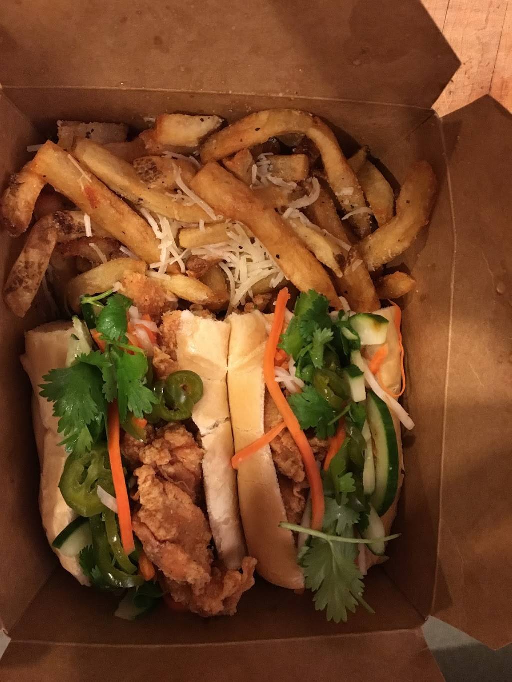 The Local Fry | restaurant | 711 W 40th St #152, Baltimore, MD 21211, USA | 6672102633 OR +1 667-210-2633