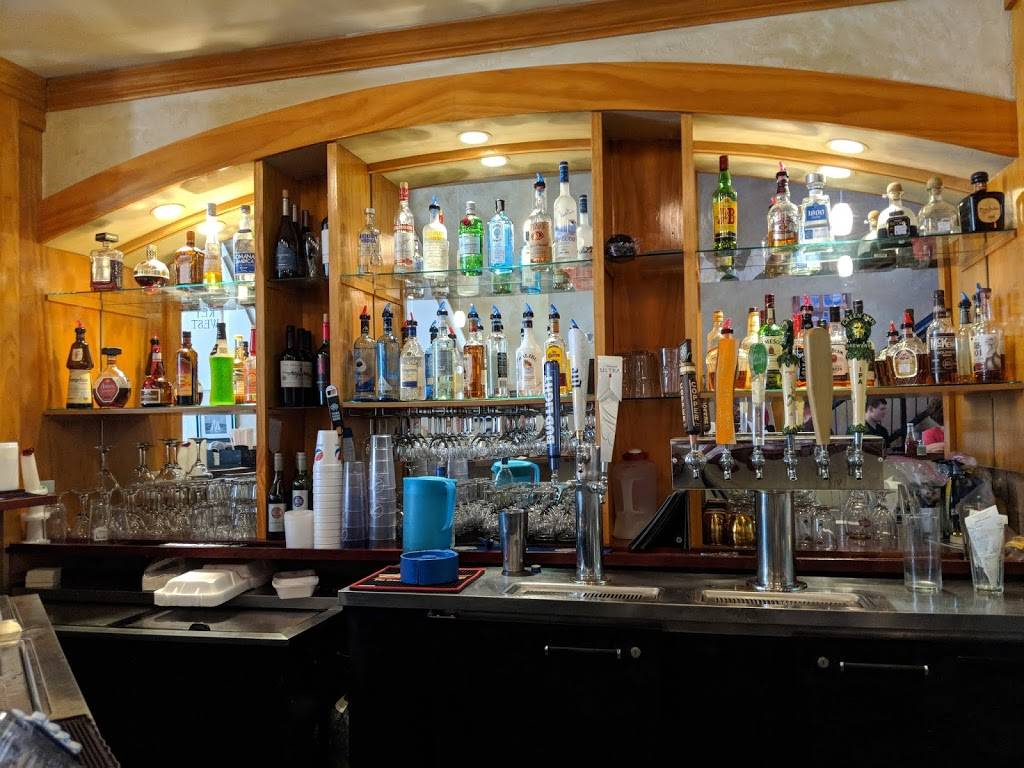 Blue Moon Tavern | restaurant | 100 N Main Ave, Newton, NC 28658, USA | 8284656900 OR +1 828-465-6900