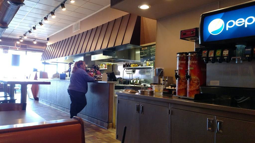 Penn Station East Coast Subs | restaurant | 6302 Harrison Ave, Cincinnati, OH 45247, USA | 5134076648 OR +1 513-407-6648