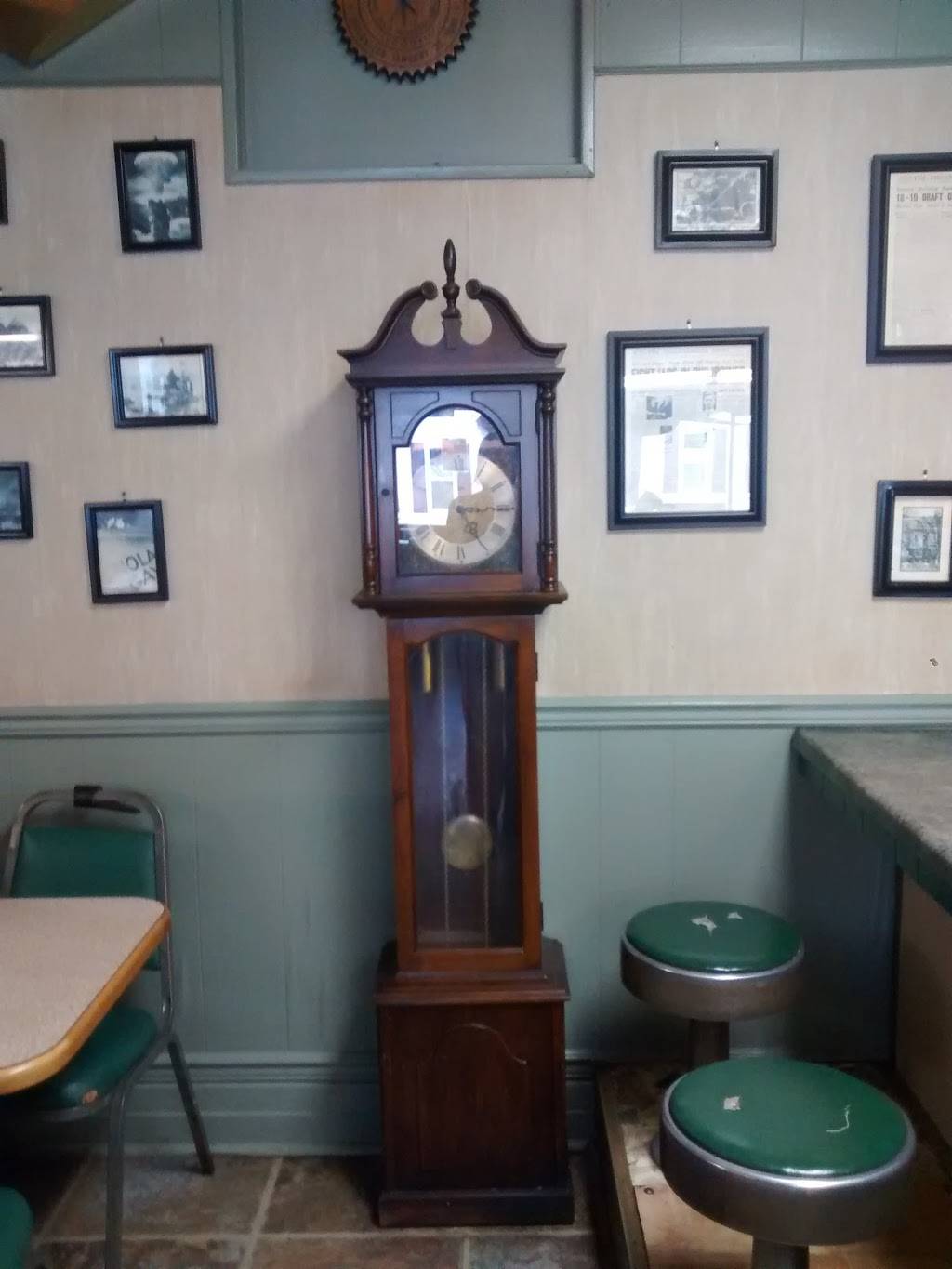 The Grill Inc | restaurant | 60 A St NE, Linton, IN 47441, USA | 8128479010 OR +1 812-847-9010