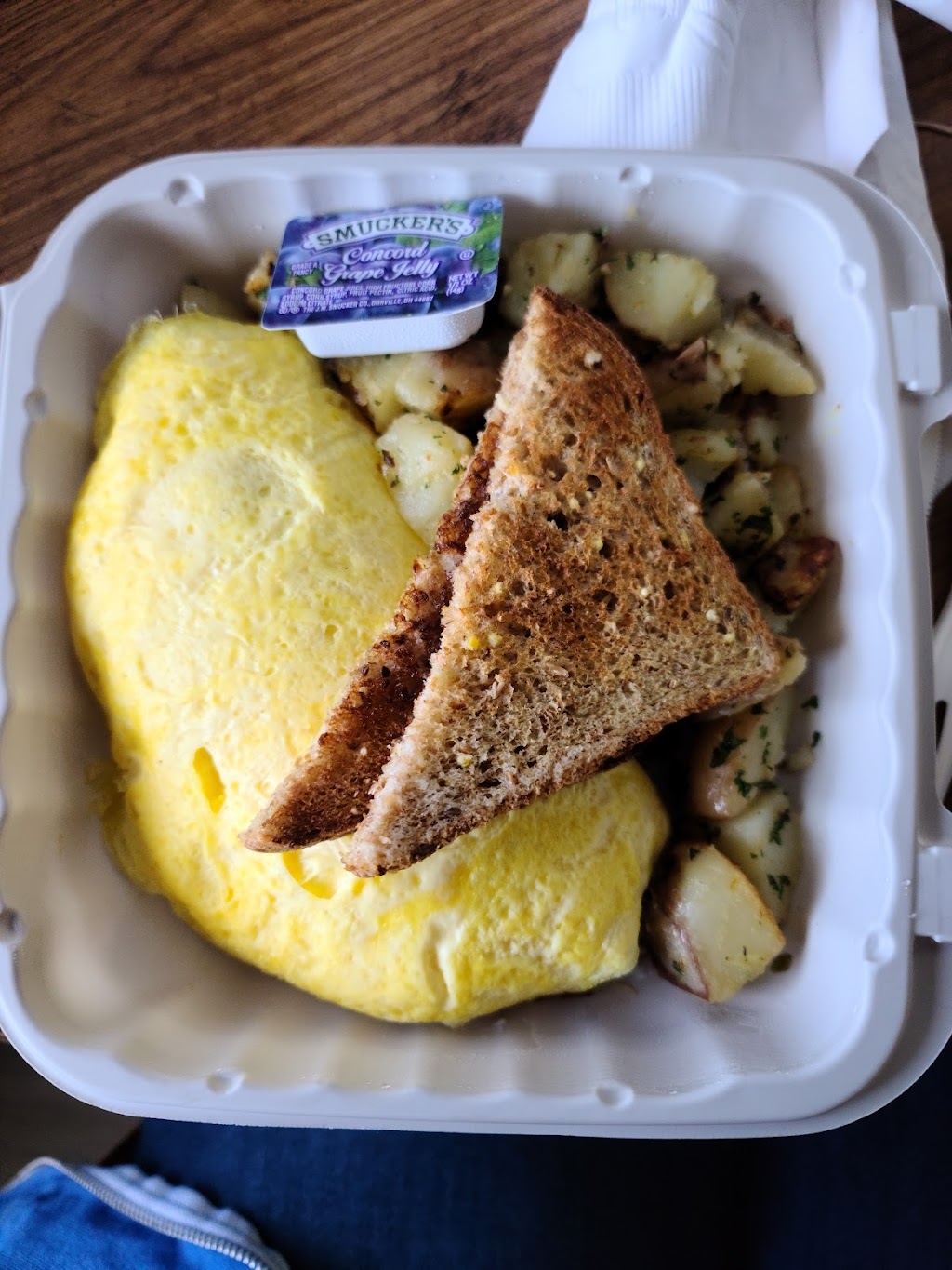 Eggheads Restaurant | restaurant | 326 N Main St, Fort Bragg, CA 95437, USA | 7079645005 OR +1 707-964-5005