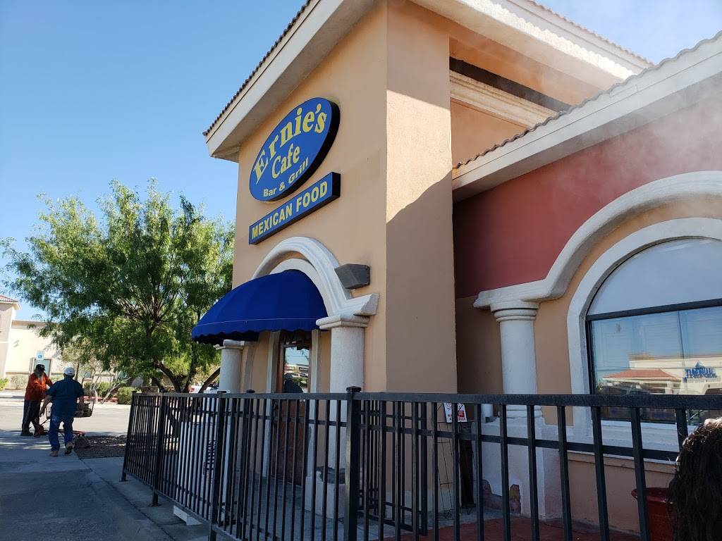 Ernies Cafe | restaurant | 1506 North Zaragoza Road, 6982 Industrial Ave, El Paso, TX 79936, USA | 9158569272 OR +1 915-856-9272