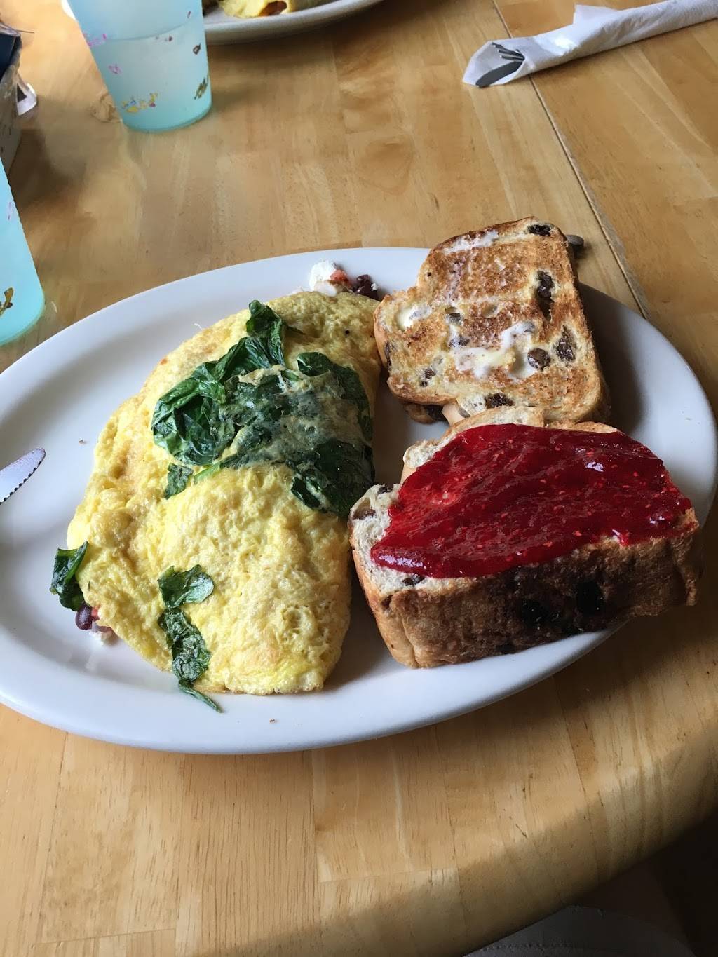 Cheryls Landing and Marina | restaurant | 1749 North Blvd, Cadillac, MI 49601, USA | 2317753699 OR +1 231-775-3699