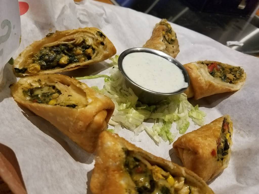 Chilis Grill & Bar | meal takeaway | 22629 FL-54, Land O Lakes, FL 34639, USA | 8139487590 OR +1 813-948-7590