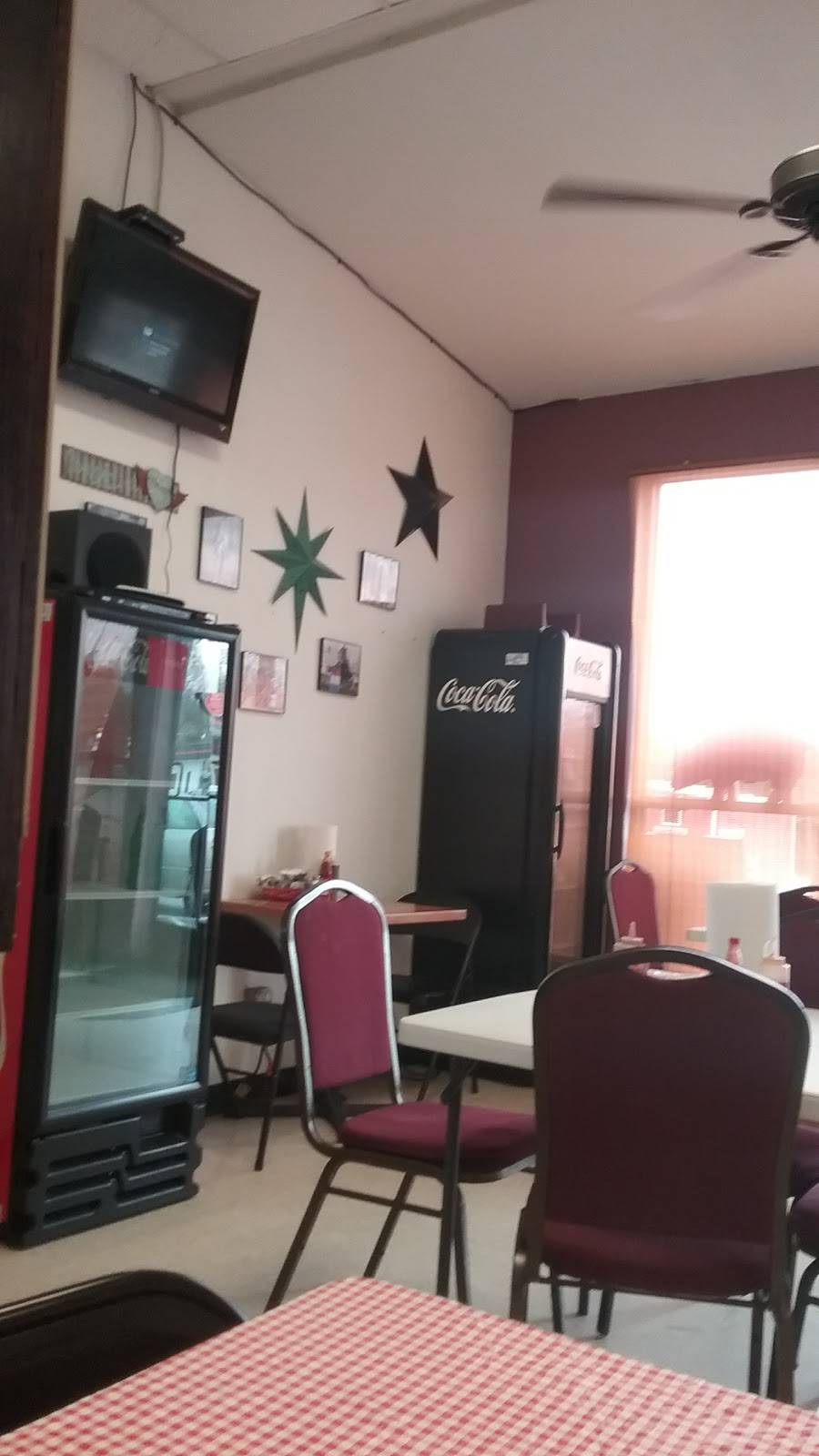 Daisy Dukes Bbq | restaurant | 300 TX-21, Caldwell, TX 77836, USA | 9795679600 OR +1 979-567-9600