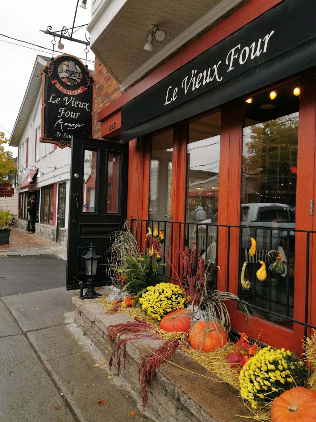 Le Vieux Four Manago | restaurant | 252 Rue Principale, Saint-Sauveur, QC J0R 1R0, Canada | 4502276060 OR +1 450-227-6060