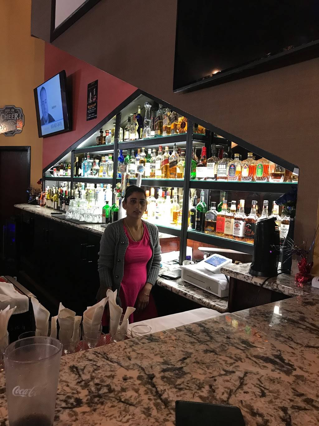 Lyons Indian Cuisine & Bar | restaurant | 3121 W Benjamin Holt Dr, Stockton, CA 95219, USA | 2096664372 OR +1 209-666-4372