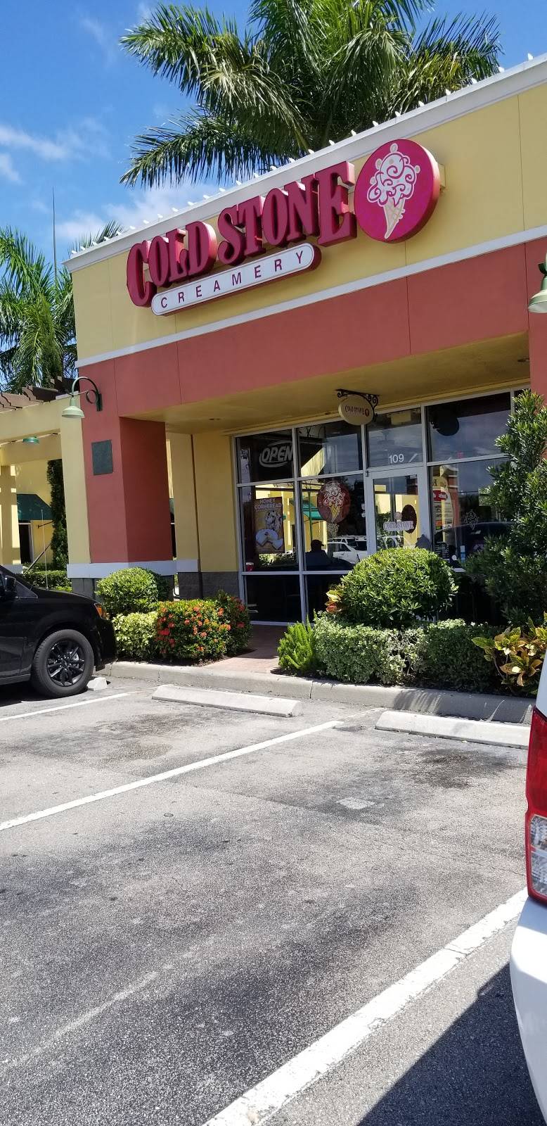Cold Stone Creamery | bakery | 2311 Santa Barbara Blvd Ste 109, Cape Coral, FL 33991, USA | 2395731006 OR +1 239-573-1006