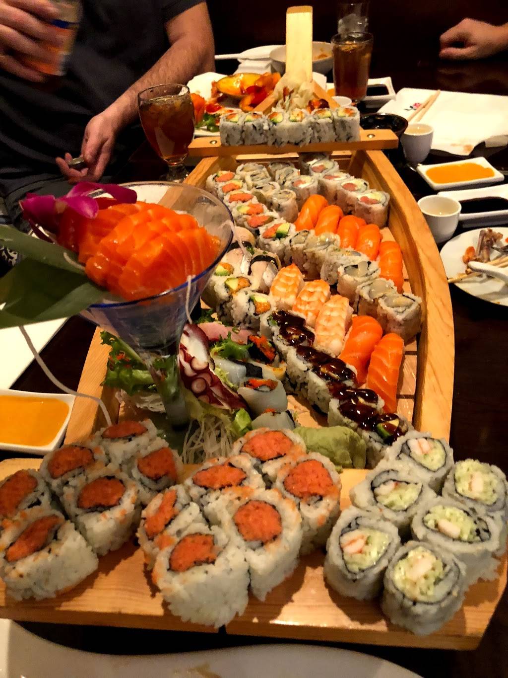 Hayashi Sushi | restaurant | 2901 Ocean Ave, Brooklyn, NY 11235, USA | 7183683668 OR +1 718-368-3668