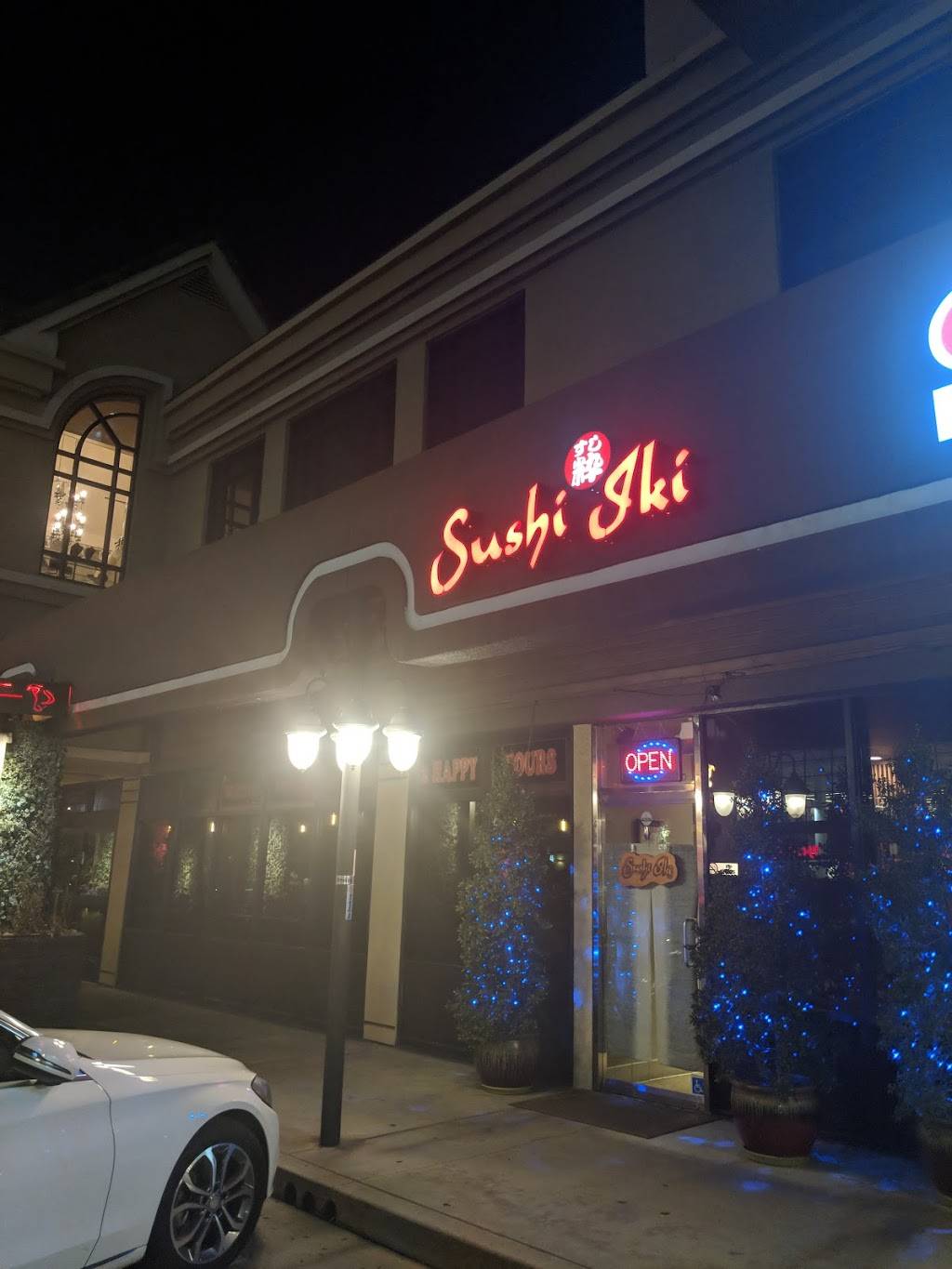 Sushi Iki | restaurant | 18663 Ventura Blvd, Tarzana, CA 91356, USA | 8183433470 OR +1 818-343-3470