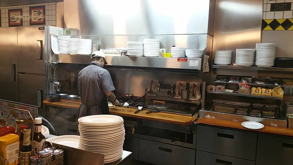 Waffle House | meal takeaway | 728 N Sam Houston Pkwy E, Houston, TX 77060, USA | 2814058565 OR +1 281-405-8565