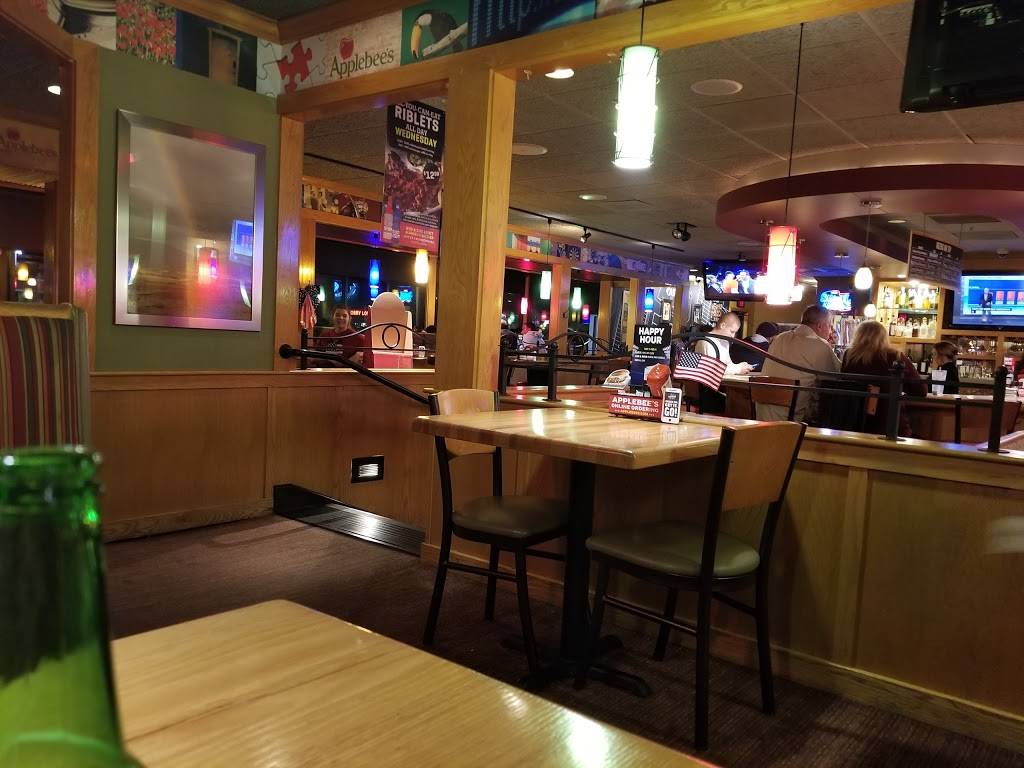 Applebees Grill + Bar | restaurant | 2442 W Kettleman Ln, Lodi, CA 95242, USA | 2093696657 OR +1 209-369-6657