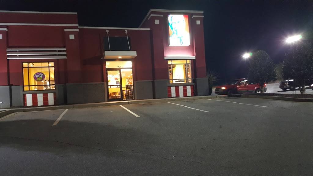 KFC | restaurant | 1321 Andrews Rd, Murphy, NC 28906, USA | 8288359320 OR +1 828-835-9320