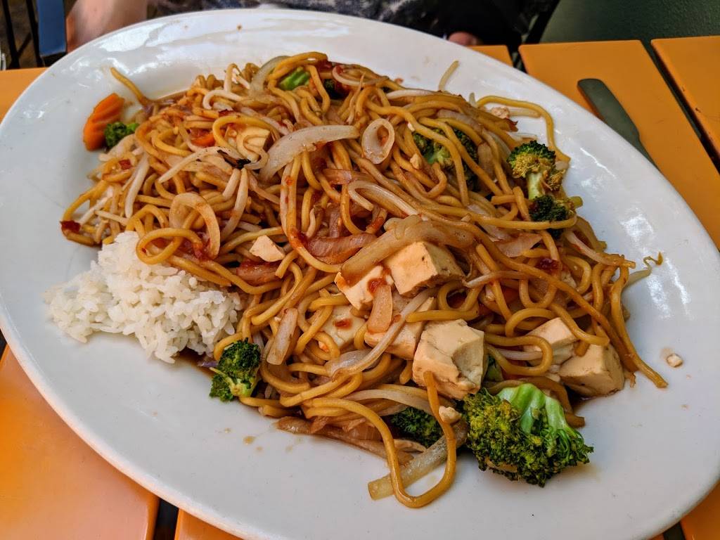 Bamboo Grove Hawaiian Grille | restaurant | 0515 SW Carolina St #3633, Portland, OR 97239, USA | 5039772771 OR +1 503-977-2771