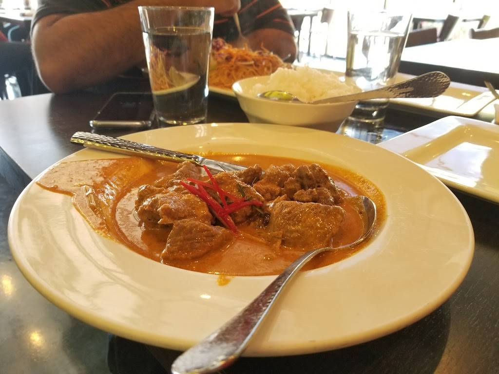 Ma Now Thai Cuisine | restaurant | 2225 NE Allie Ave #915, Hillsboro, OR 97124, USA | 5036455959 OR +1 503-645-5959