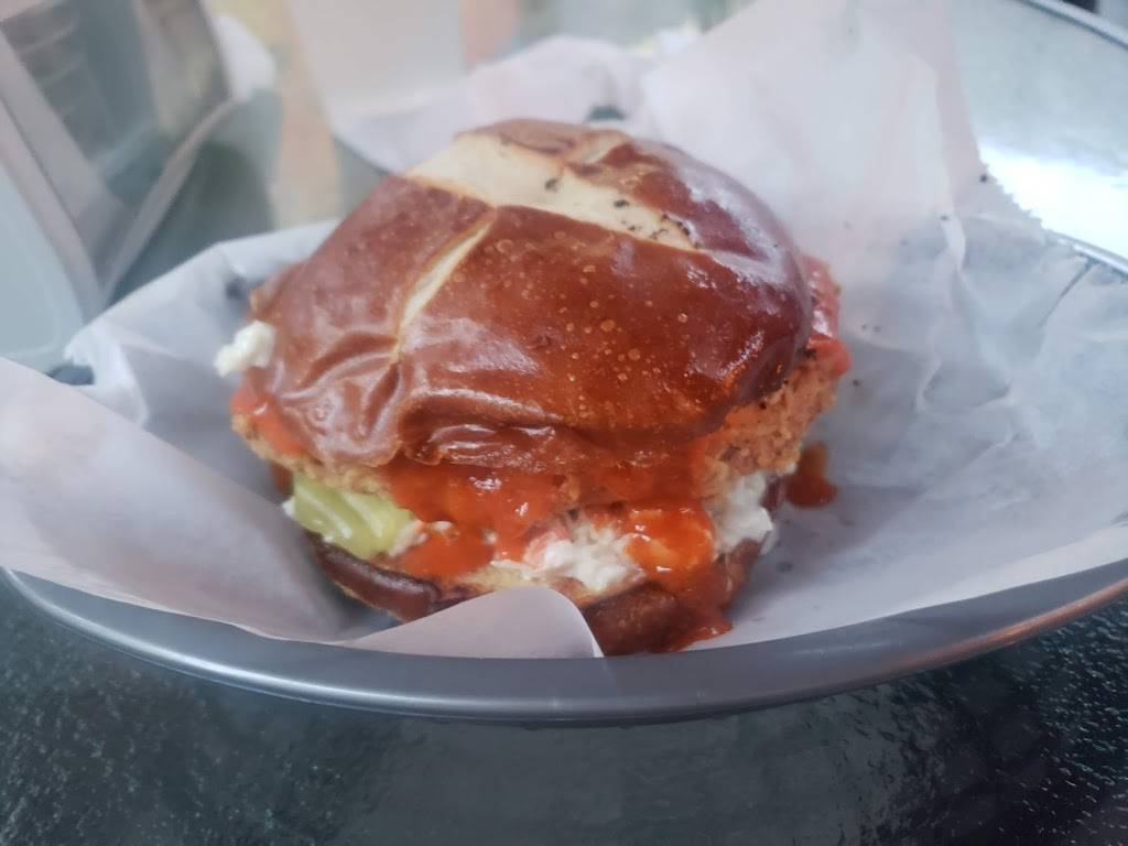 Evolve Modern Vegan Kitchen | restaurant | 318 Seabreeze Blvd, Daytona Beach, FL 32118, USA | 3863668415 OR +1 386-366-8415