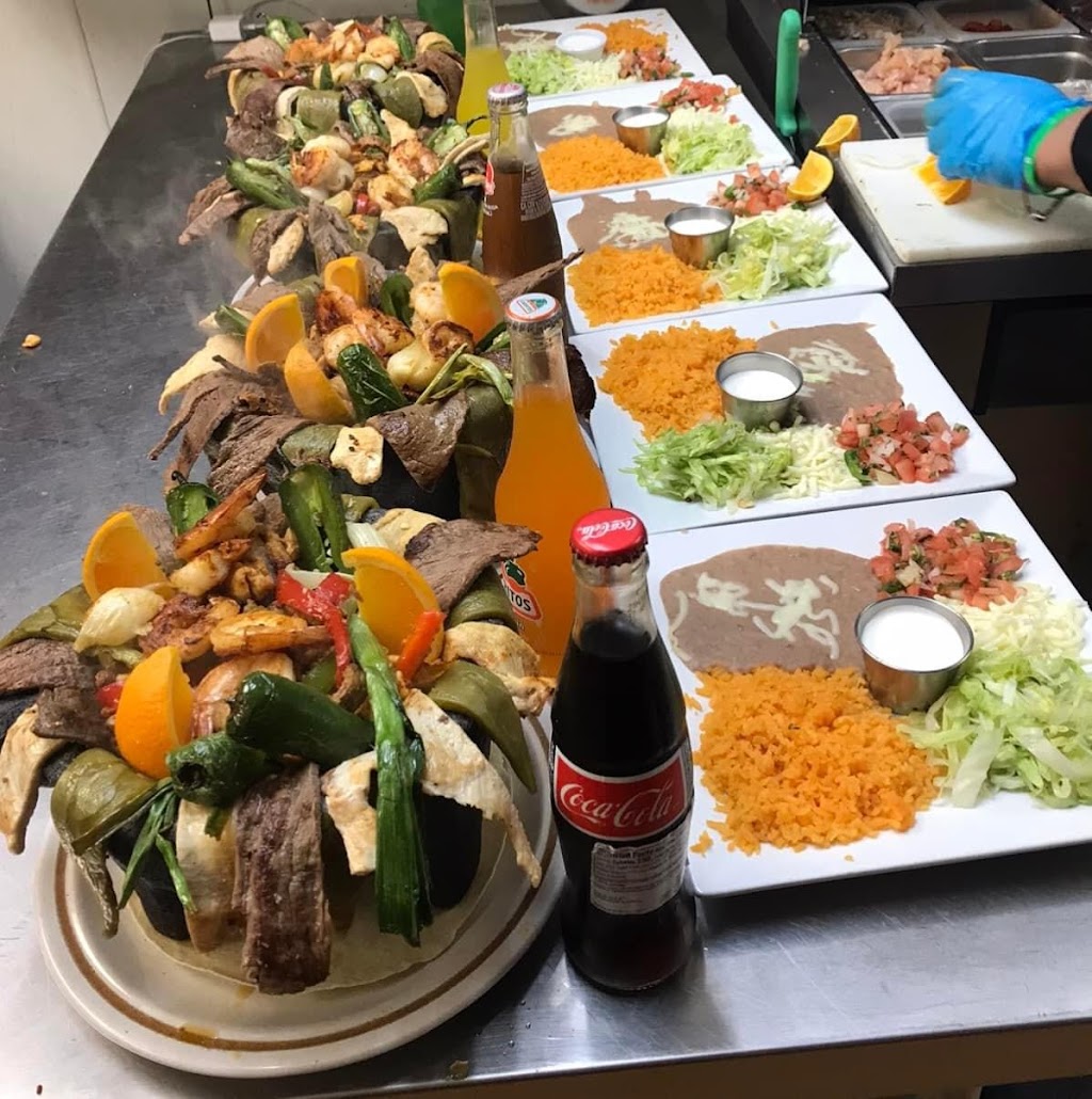 El Silverado Mexican Restaurant | restaurant | 201 E Main St, Norristown, PA 19401, USA | 4842358022 OR +1 484-235-8022