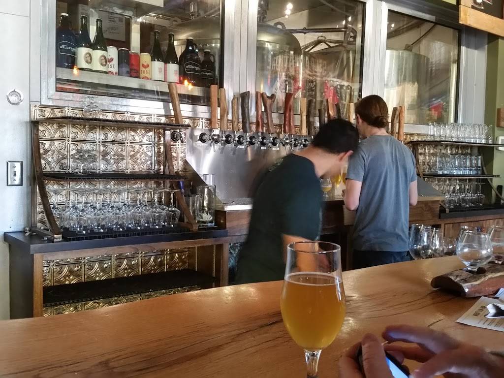 Arizona Wilderness Gilbert Brewpub | restaurant | 721 N Arizona Ave, Gilbert, AZ 85233, USA | 4804972739 OR +1 480-497-2739