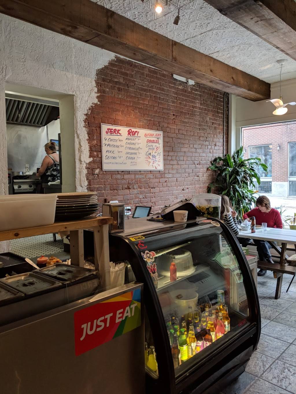 Local Jerk | restaurant | 8 Avenue Duluth E, Montréal, QC H2W 1G6, Canada | 5148404147 OR +1 514-840-4147