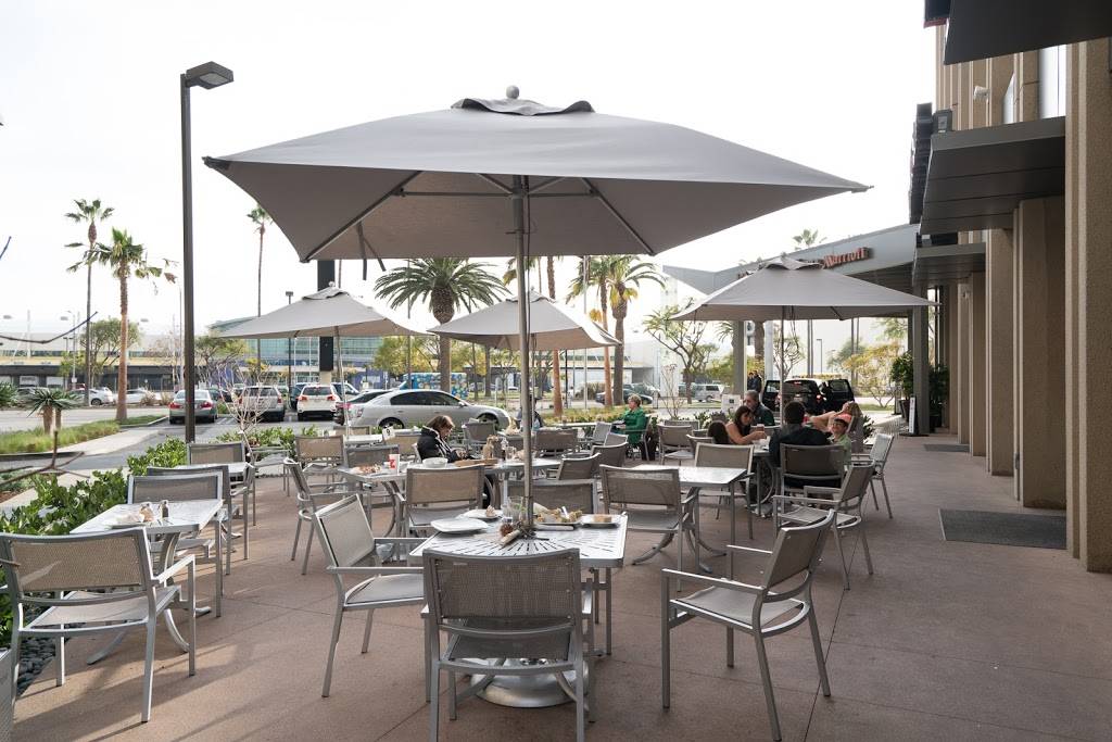 zpizza Tap Room | meal delivery | 5933 W Century Blvd, Los Angeles, CA 90045, USA | 3103420179 OR +1 310-342-0179