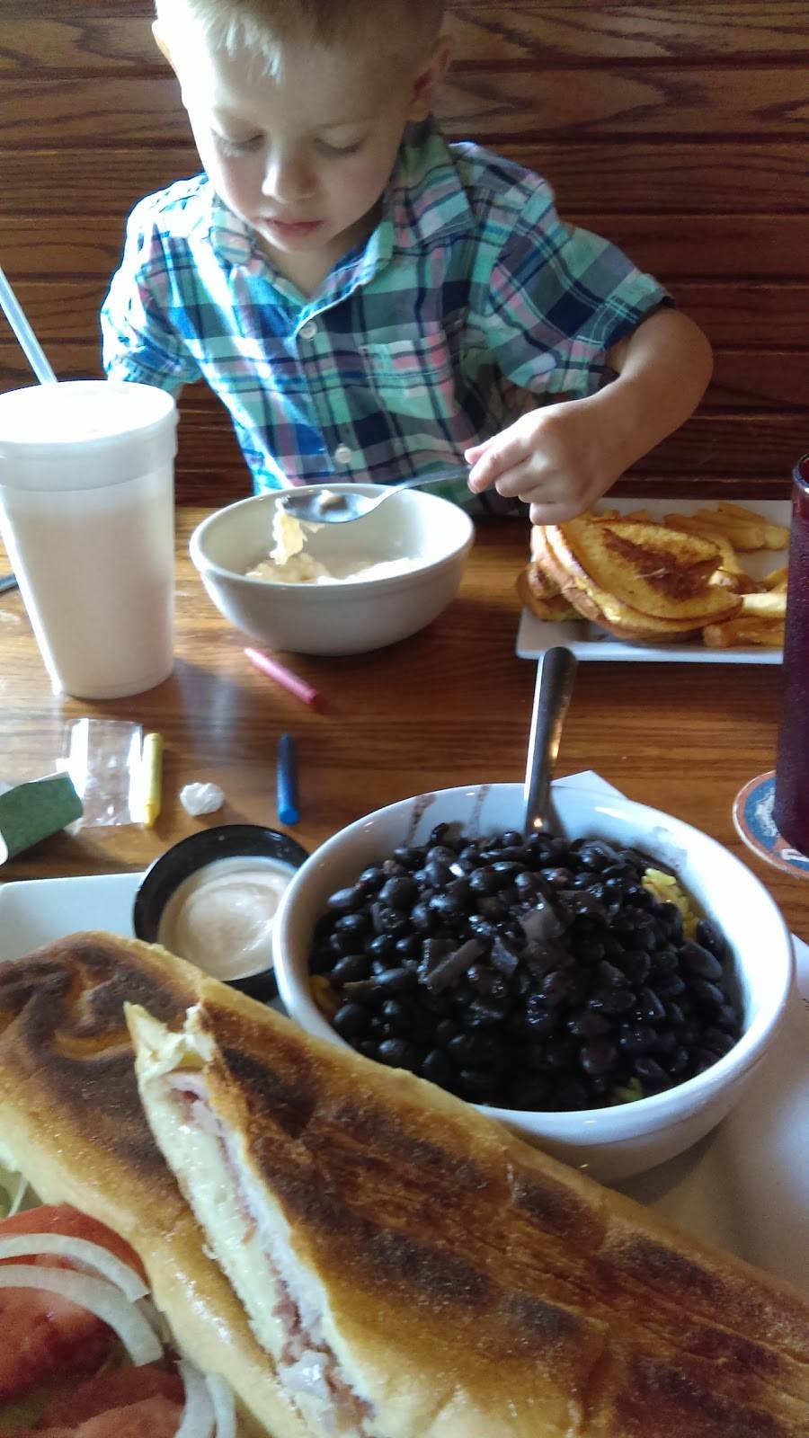 Kazbors Grille | restaurant | 9992 US-301, Riverview, FL 33569, USA | 8136771673 OR +1 813-677-1673