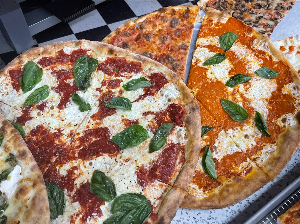 Made in New York Pizza | restaurant | 561 Hudson St, New York, NY 10014, USA | 6468814200 OR +1 646-881-4200