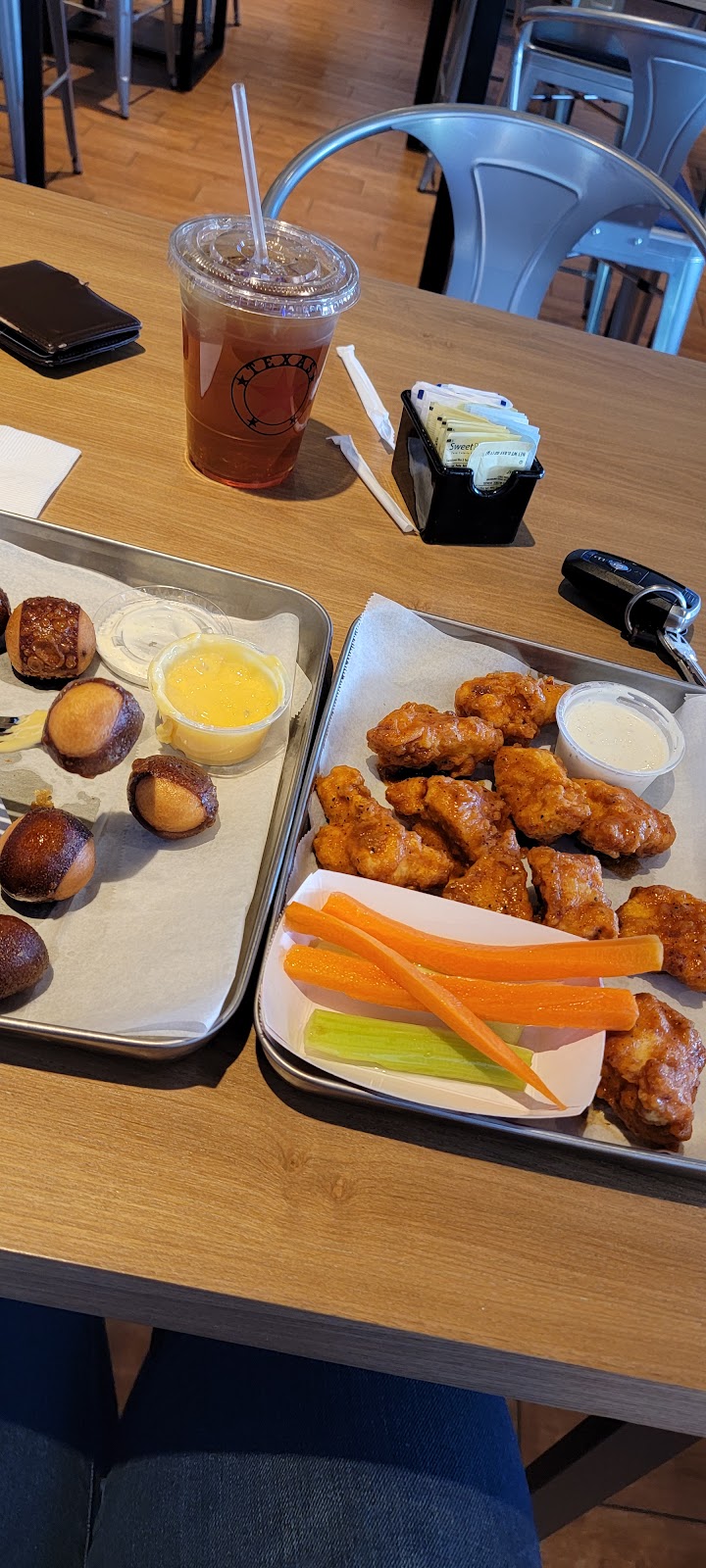 Knockout Sports Bar | restaurant | 1640 S Stemmons Fwy, Lewisville, TX 75067, USA | 4696300024 OR +1 469-630-0024