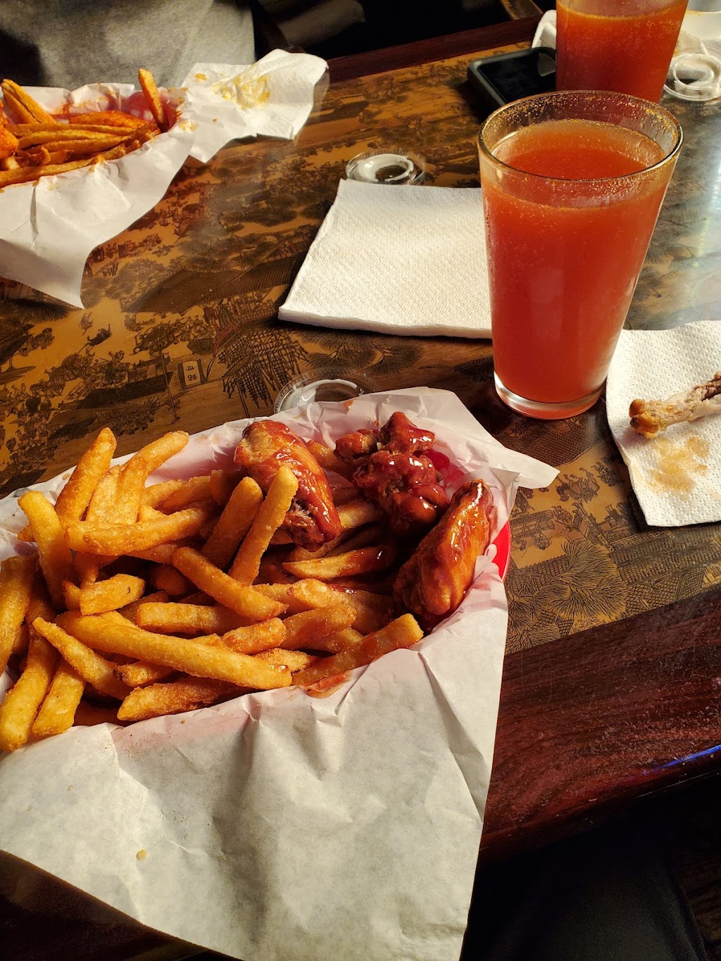 Weekends Tavern | restaurant | 2065 First St, Alamosa, CO 81101, USA | 7195895579 OR +1 719-589-5579