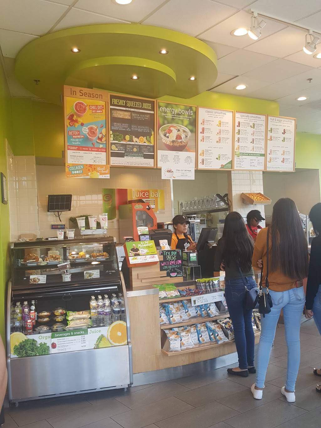 Jamba Juice Orland Park | restaurant | 15159 South La Grange Road #400, Orland Park, IL 60462, USA | 7083641054 OR +1 708-364-1054