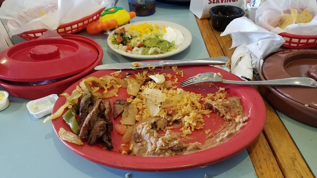 El Rio Mexican Restaurant | restaurant | 1361 S Main St #600, Boerne, TX 78006, USA | 8302499846 OR +1 830-249-9846