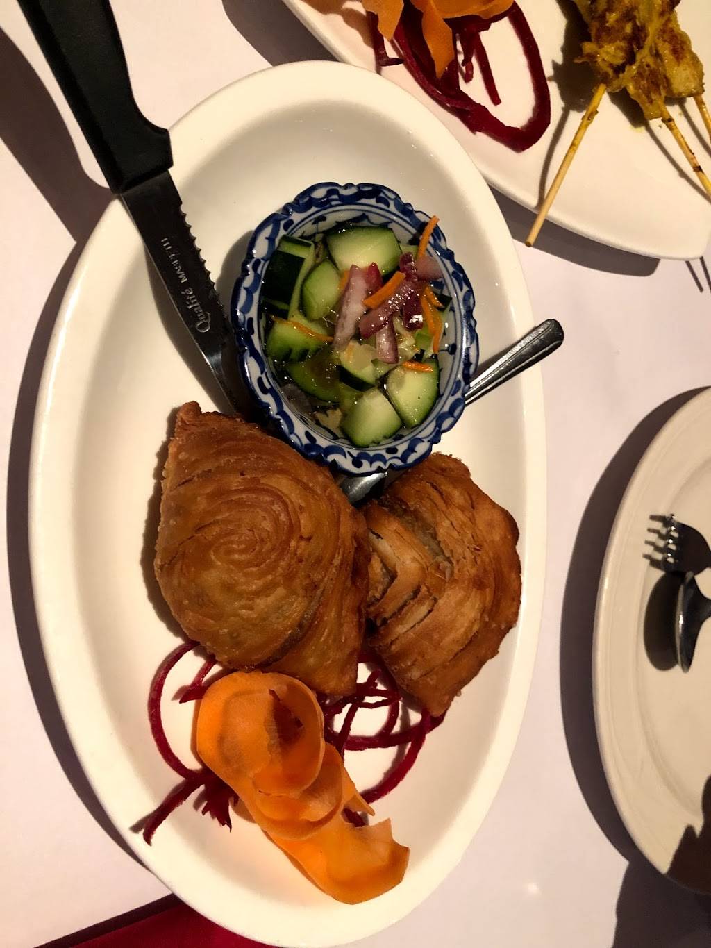 Bangkok Bay Thai Cuisine | restaurant | 825 El Camino Real, Redwood City, CA 94063, USA | 6503655369 OR +1 650-365-5369