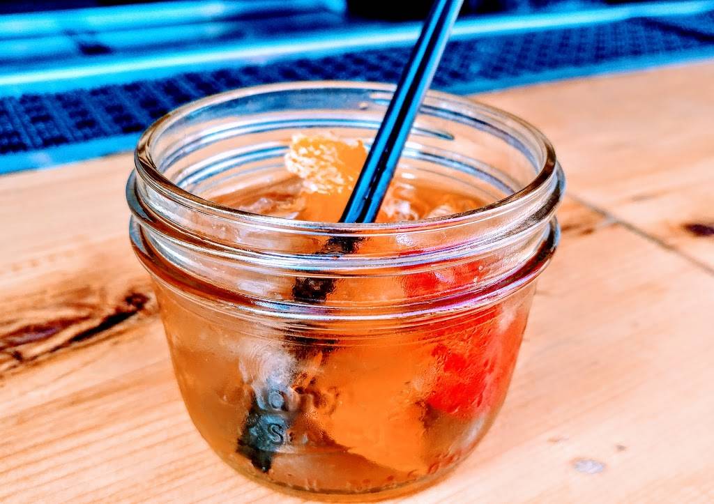 Old Crow Smokehouse | restaurant | 3506 N Clark St, Chicago, IL 60657, USA | 7735374452 OR +1 773-537-4452