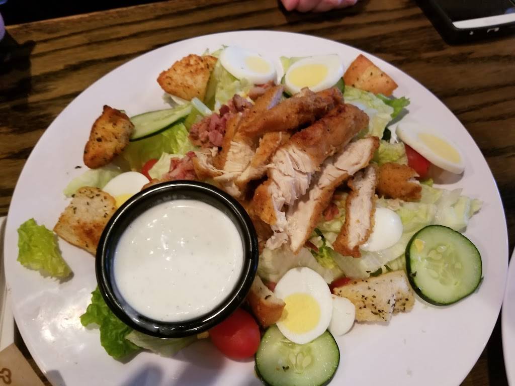 Kickin Chicken | restaurant | 6631, 800 N Main St, Summerville, SC 29483, USA | 8438756998 OR +1 843-875-6998