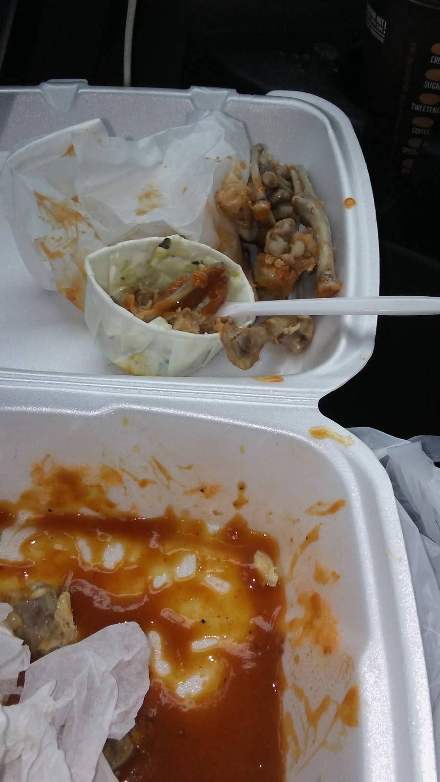 Kims Wings | restaurant | 14909 St Clair Ave, Cleveland, OH 44110, USA | 2166816644 OR +1 216-681-6644