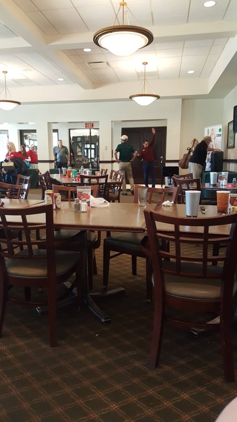 Mulligans 19th Hole | restaurant | 809 Mustin Rd, Jacksonville, FL 32212, USA | 9045422936 OR +1 904-542-2936