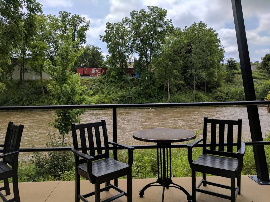 Driftless Glen Distillery | restaurant | 300 Water St, Baraboo, WI 53913, USA | 6083564536 OR +1 608-356-4536