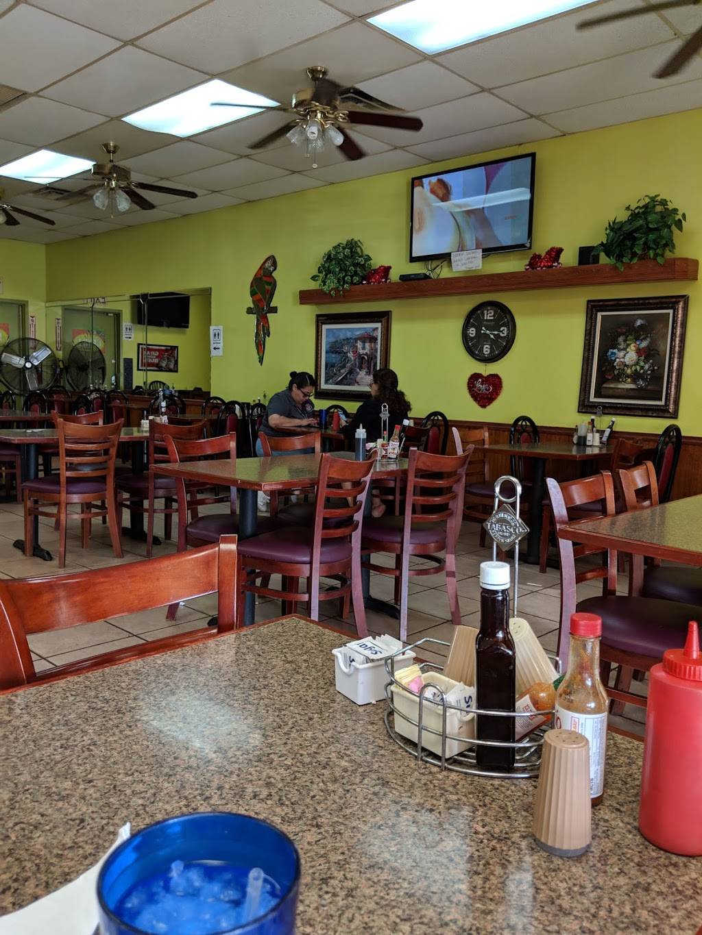 Los Molcajetes | restaurant | 81096 CA-111 ste e, Indio, CA 92201, USA | 7603475339 OR +1 760-347-5339