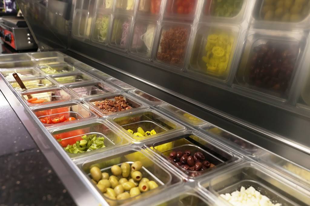 Claudios Take-Out | meal takeaway | 14 E Gerrard St, Winchester, VA 22601, USA | 5406867880 OR +1 540-686-7880