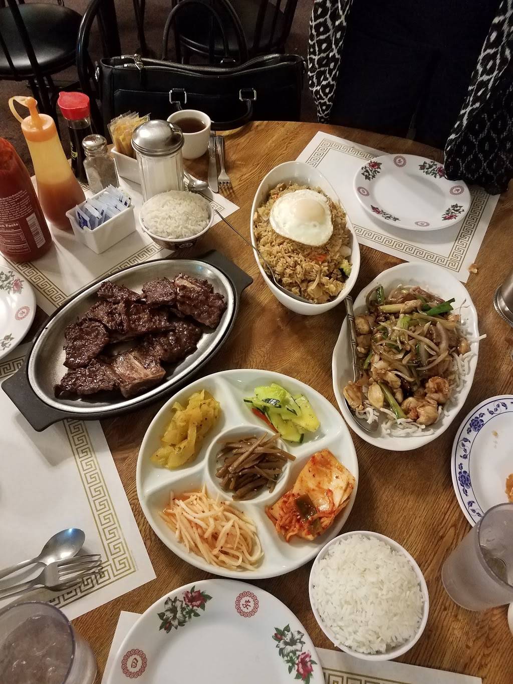 Lemont House Restaurant | restaurant | 210 Main St, Lemont, IL 60439, USA | 6302573080 OR +1 630-257-3080