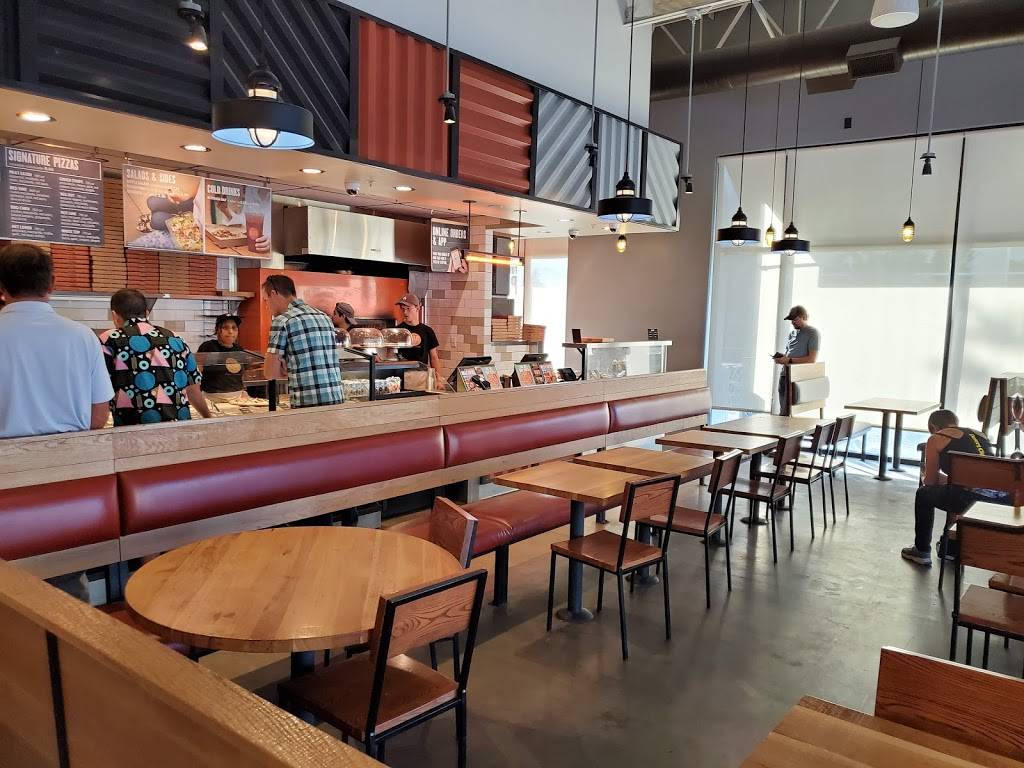 Blaze Pizza | meal takeaway | 260 N University Ave, Farmington, UT 84025, USA | 8015150780 OR +1 801-515-0780