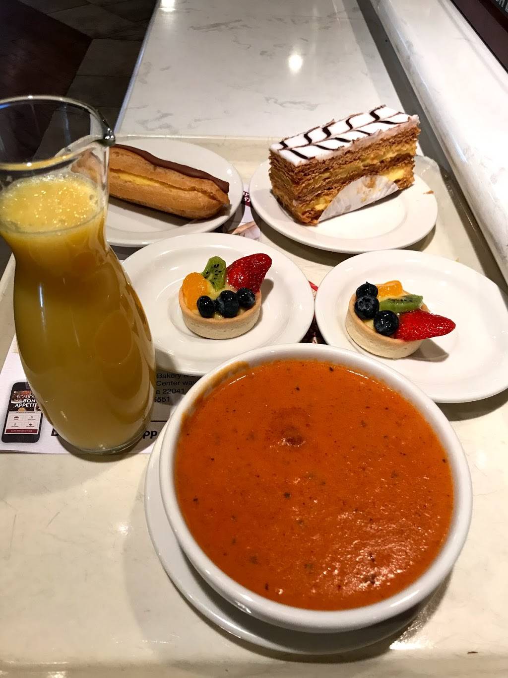 la Madeleine French Bakery & Café Baileys Crossroads | cafe | 5861 Crossroads Cir, Baileys Crossroads, VA 22041, USA | 7033795551 OR +1 703-379-5551