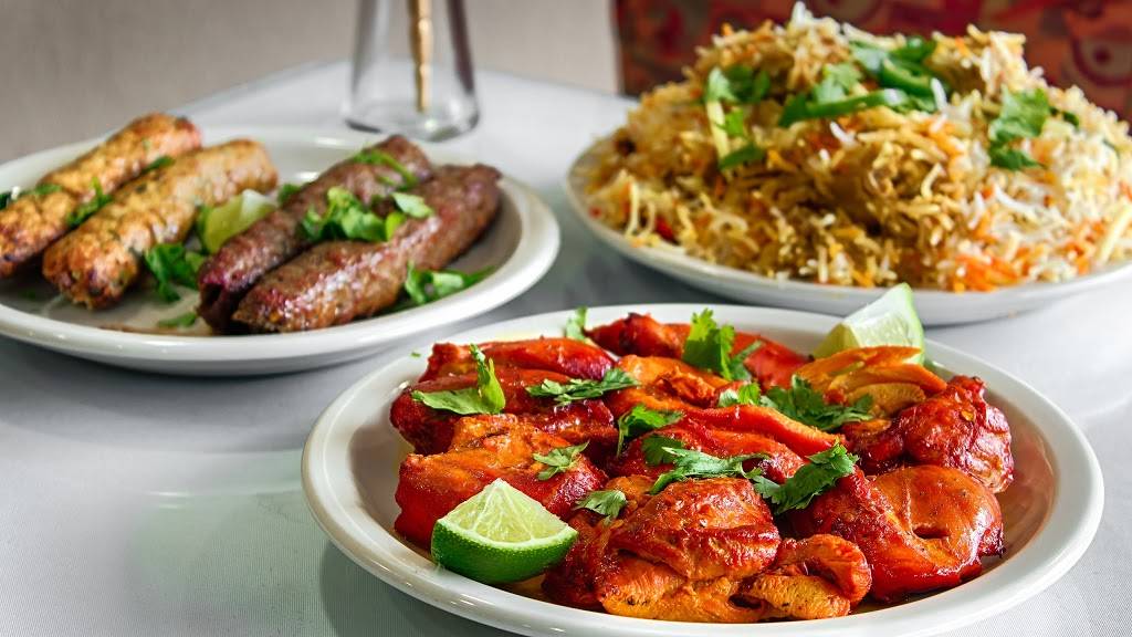 Bismillah Restaurant | restaurant | 2510 W Devon Ave, Chicago, IL 60659, USA | 7739735602 OR +1 773-973-5602