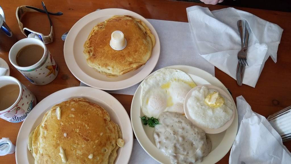 Country Inn Restaurants | restaurant | 4480 S Military Trail, Lake Worth, FL 33463, USA | 5619670450 OR +1 561-967-0450