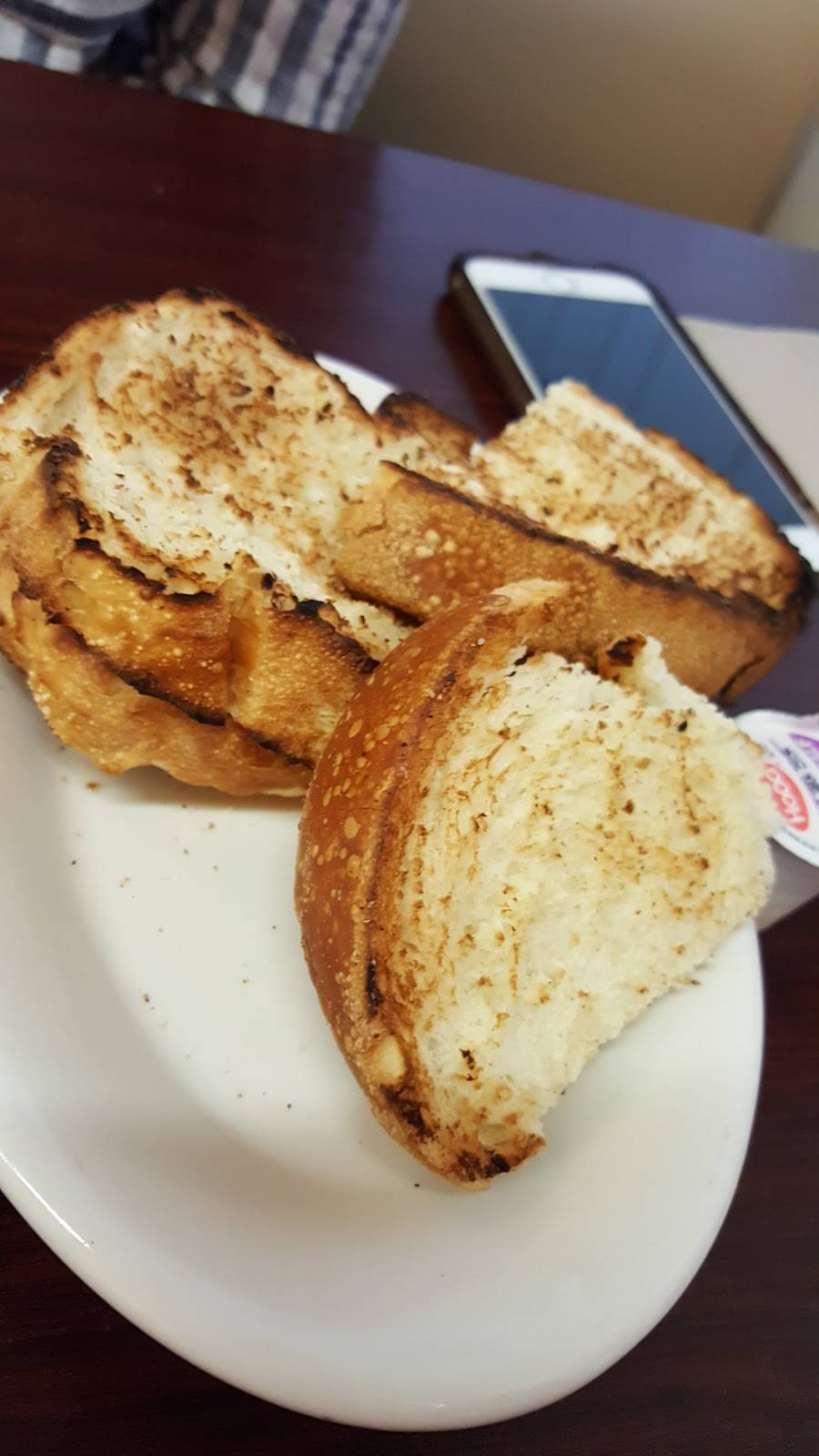 Hill Top | restaurant | 813 W Genesee Street Rd, Skaneateles, NY 13152, USA | 3156850016 OR +1 315-685-0016