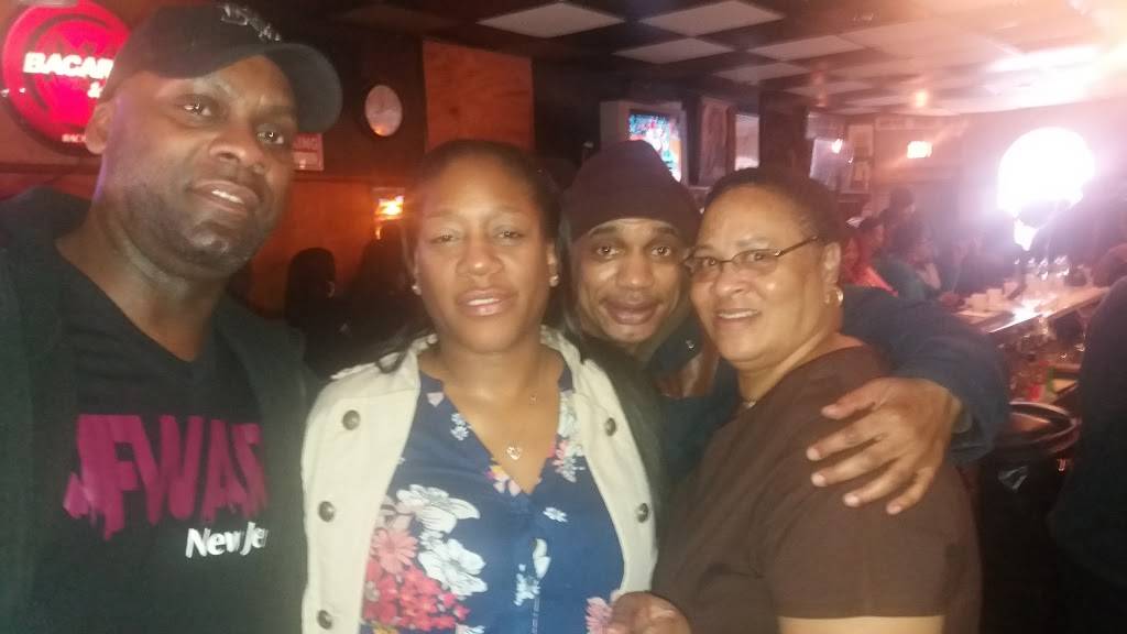 New Garden Restaurant | restaurant | 93 Maple Ave, Newark, NJ 07112, USA | 9739234022 OR +1 973-923-4022