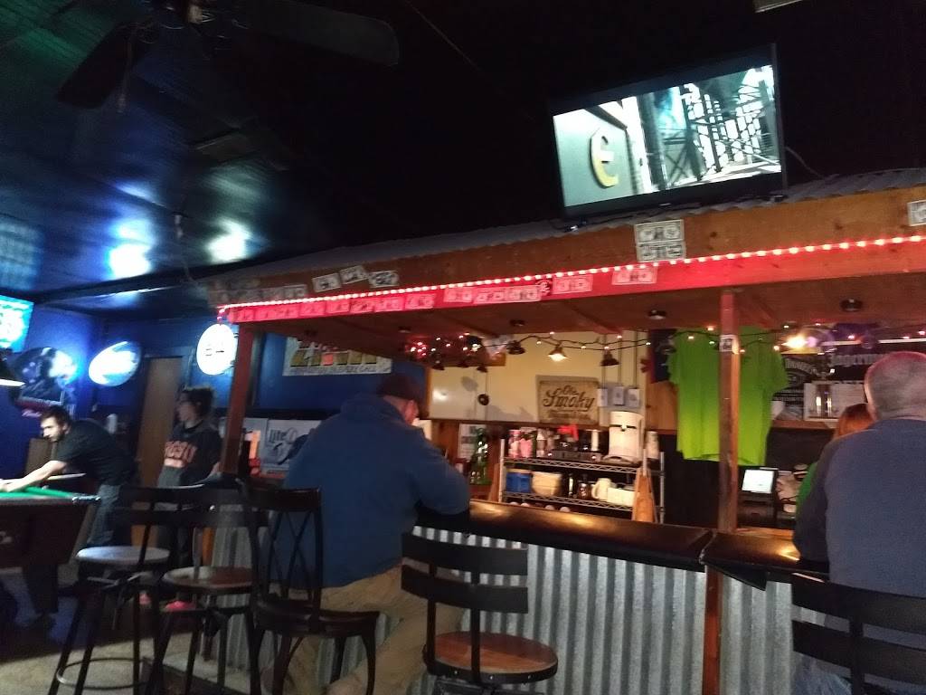 Lagoon Saloon | restaurant | 3131 W Wayne Rd, Port Clinton, OH 43452, USA | 4197345192 OR +1 419-734-5192